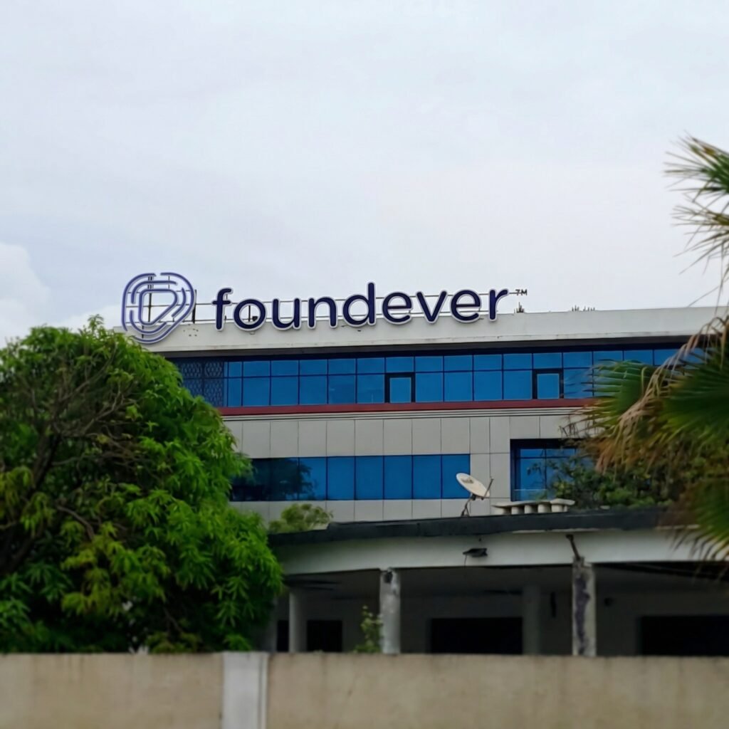 enseigne foundever